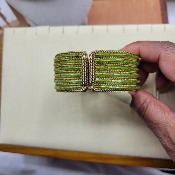 Vintage Beaded Cuff Bracelet / Citron & Gold / Hinged - Picture 2 of 6